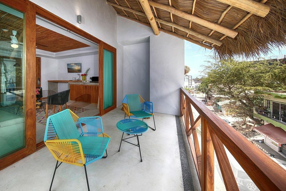 Hotel Casa Pepe Sayulita Zewnętrze zdjęcie Balcony of a suite at the hotel